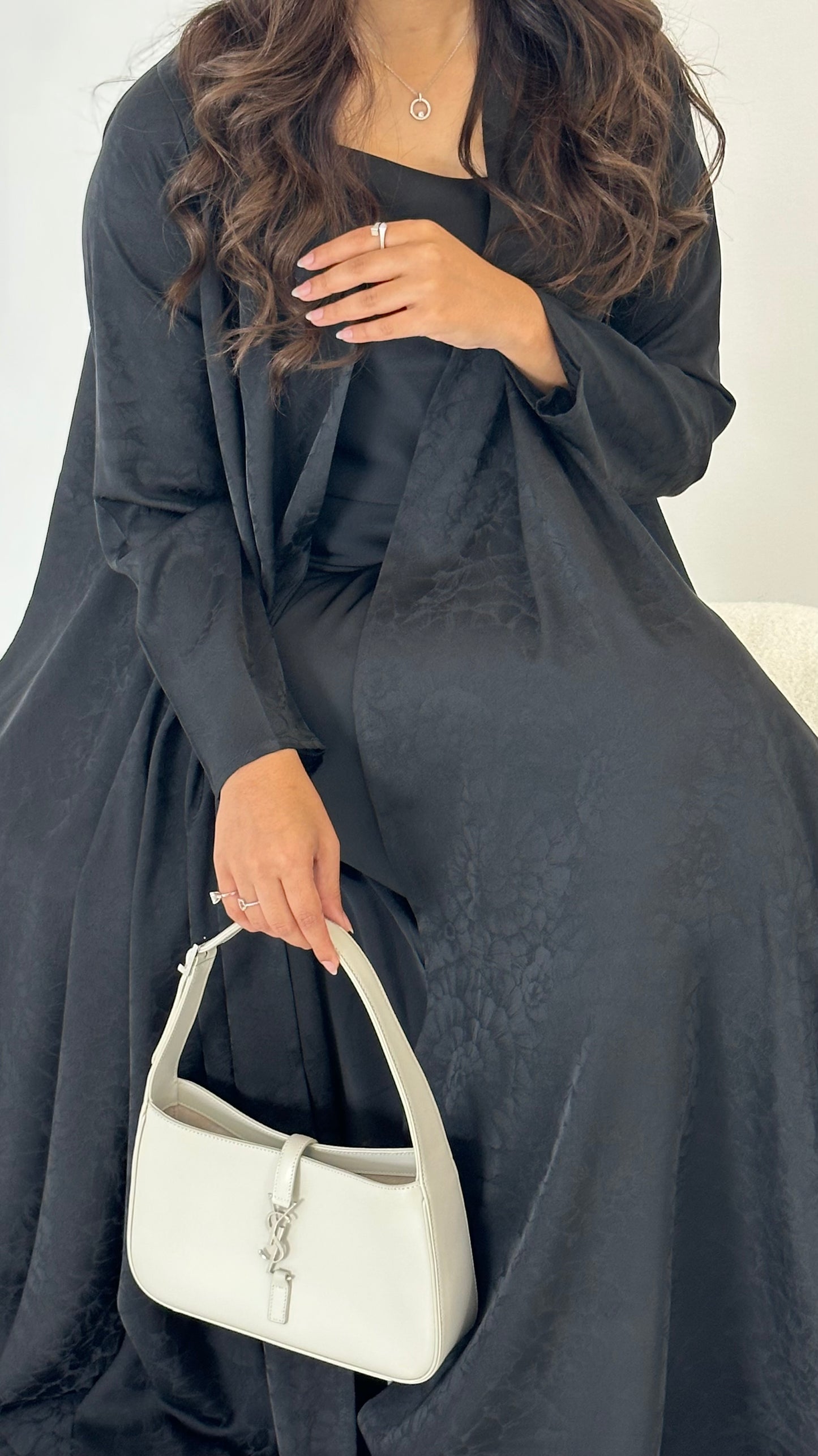 Flowy Abaya